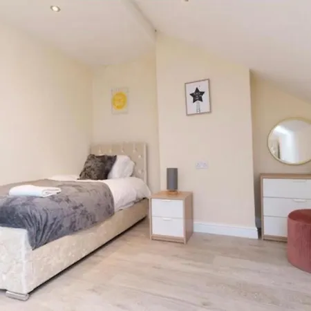 Apartment Dior House Leeds (West Yorkshire)