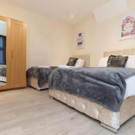Dior House Apartment Leeds (West Yorkshire)